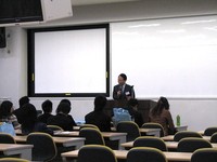日向寺学長より挨拶