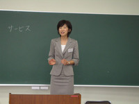 ミニ講義：美しい立ち居振る舞いを身につけよう