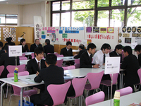 積極的に面談を受ける学生