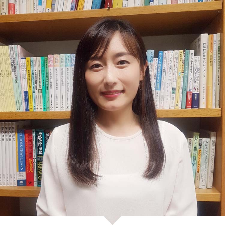 張 信愛