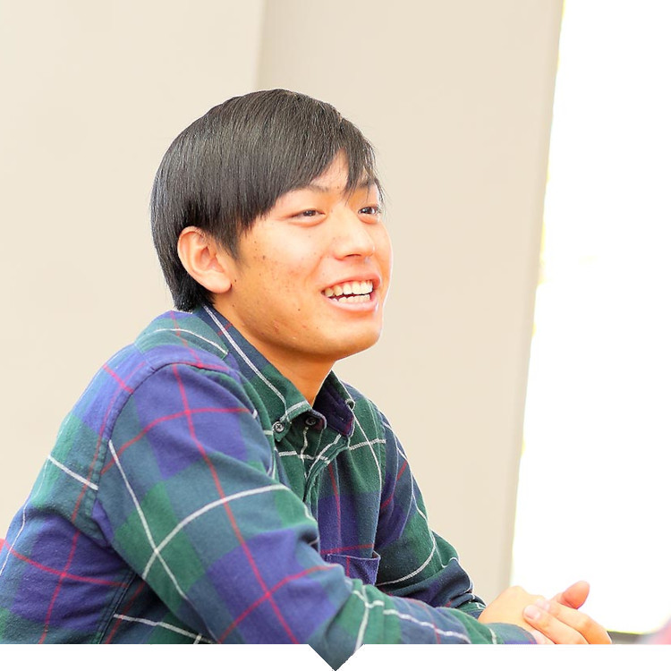 公務員試験対策講座の教え方に感激、警察官になる扉を開いてくれた