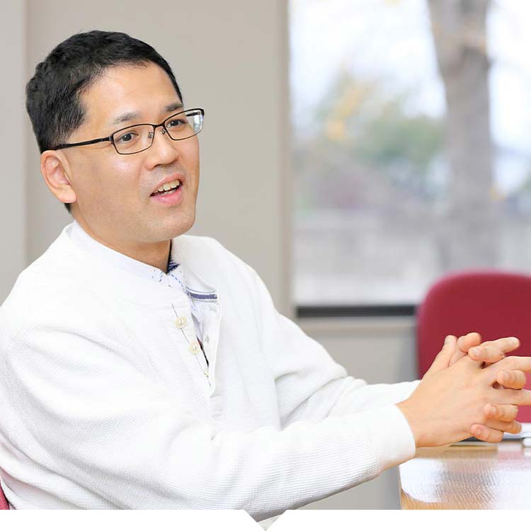 学生の興味を引き出したいから、授業には「山根ルール」がある